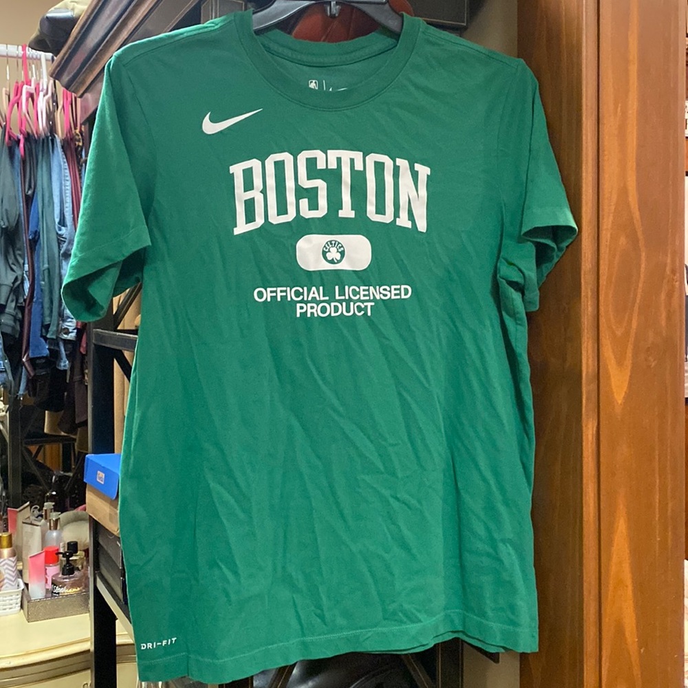 Men’s Boston Celtics Nike Tee